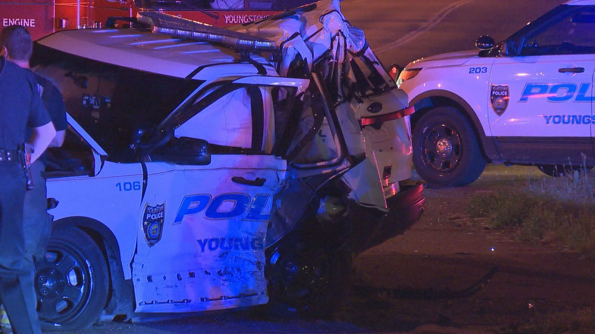 Car crashes into Youngstown police cruiser News weather