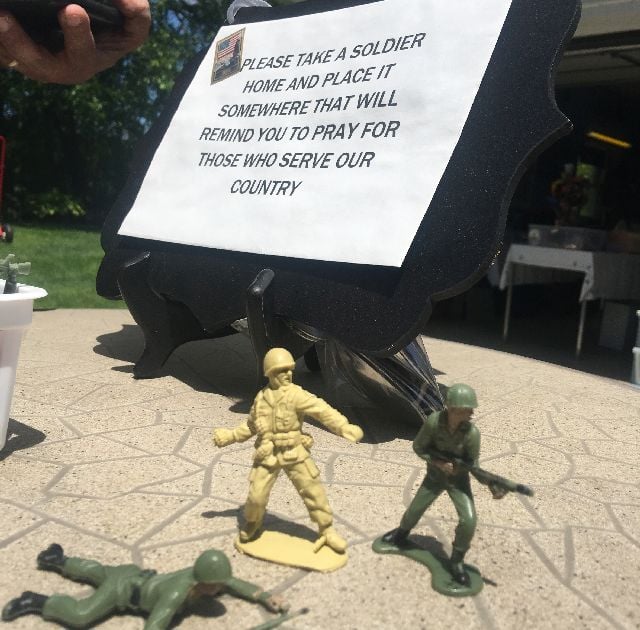 Sandy Lake mom hopes toy soldiers will send a message - WFMJ