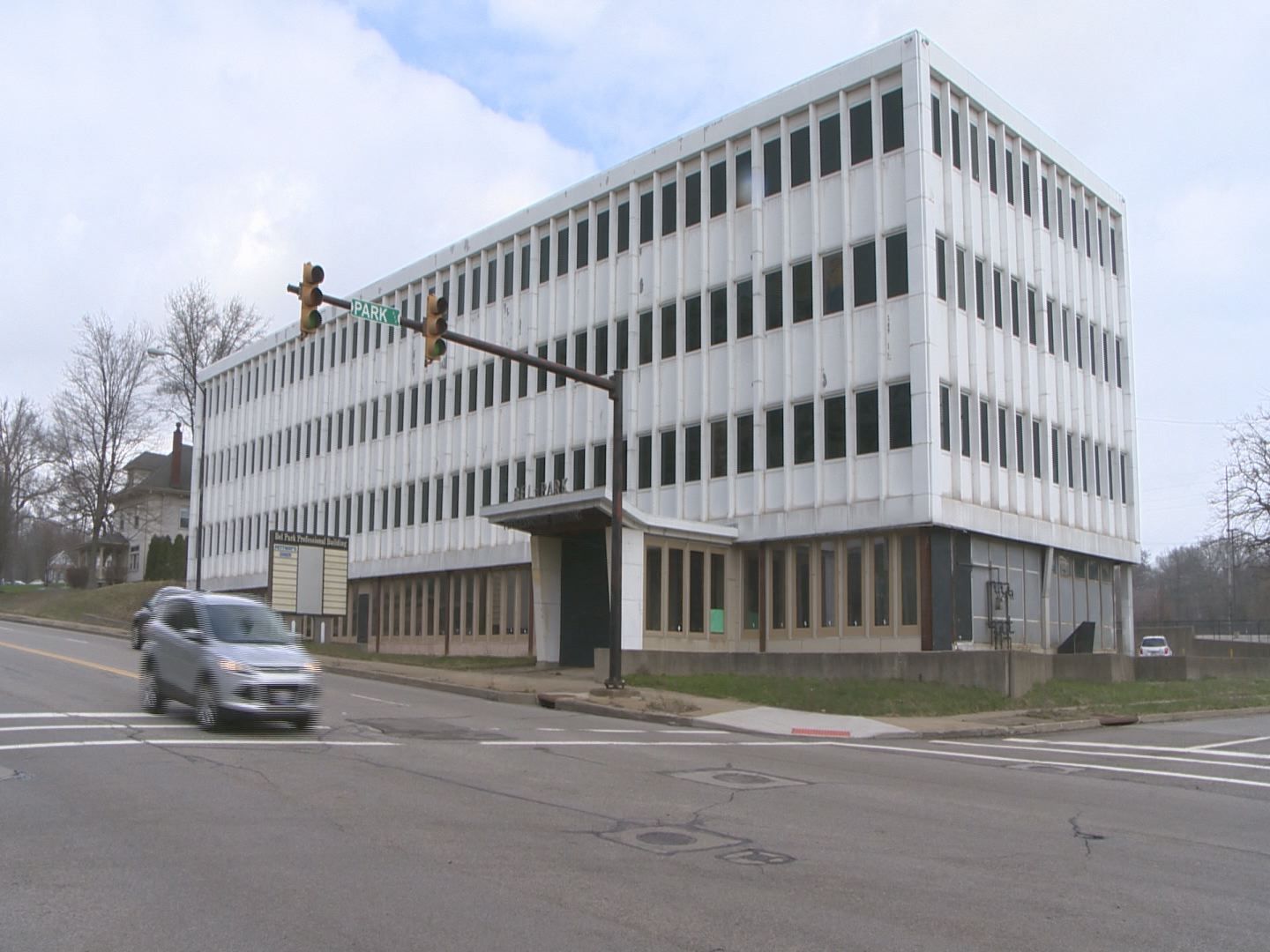 Youngstown police and fire plan to use vacant building for train News weather sports