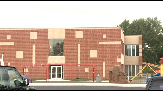 Austintown begins classes in new school buildings - WFMJ.com News