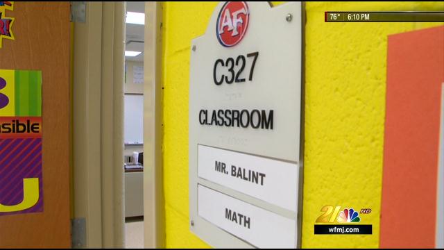 Officials: First day in new Austintown school buildings go smoot - WFMJ