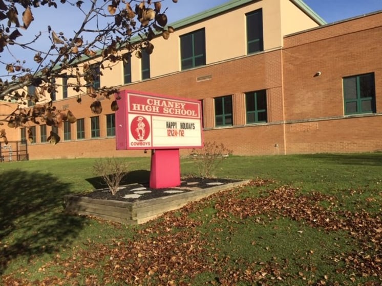 Almost all Youngstown City Schools' graduates qualify for scholarship Almost all Youngstown City Schools' graduates qualify for scholarship