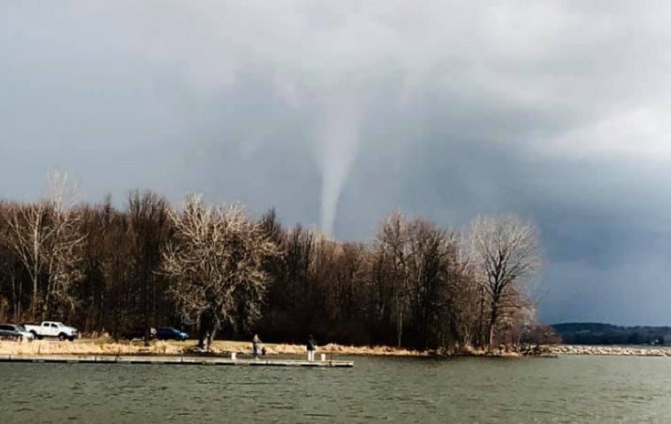 NWS confirms tornado touched down in Bazetta, Cortland - WFMJ.com News ...