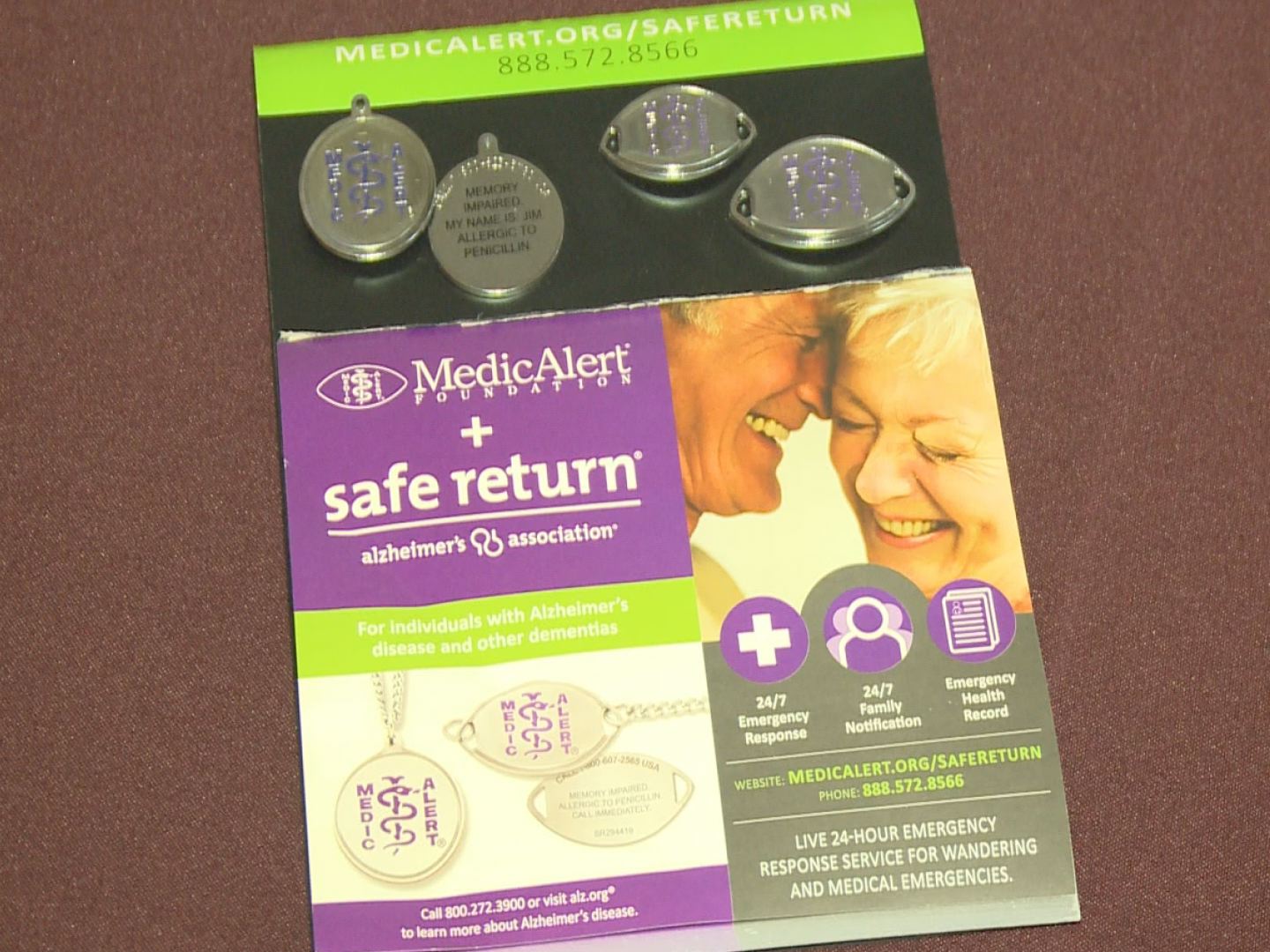 free alzheimer id bracelet