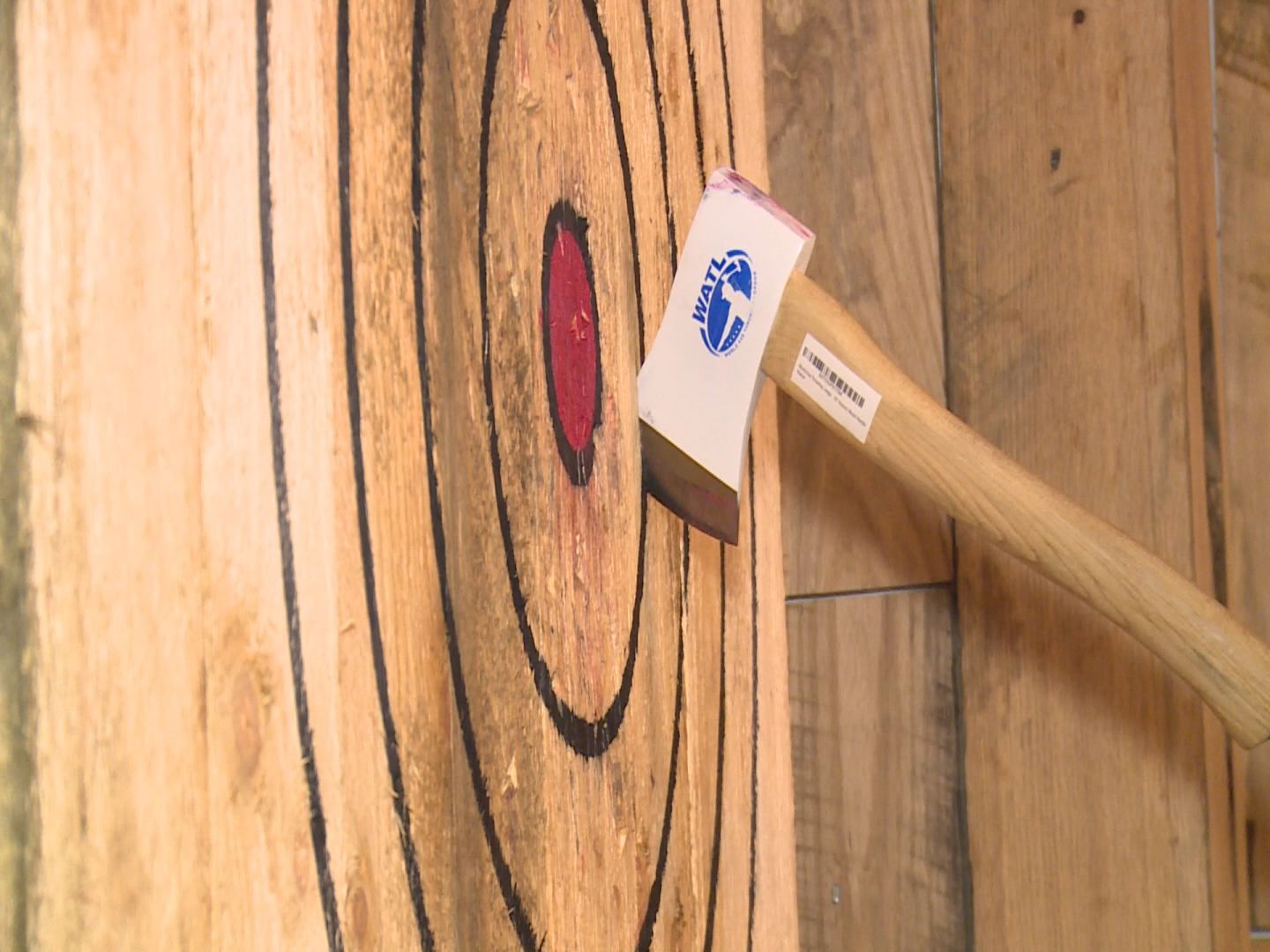 Axethrowing a growing trend in the Valley