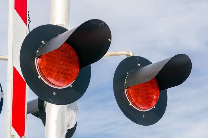 YPD: Arms down, gate malfunctioning at railroad crossing