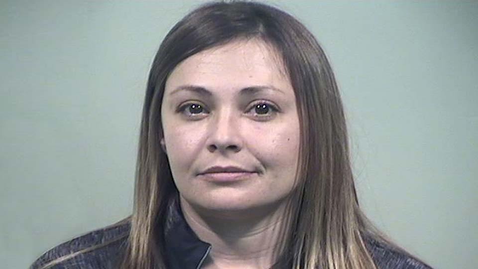 Hubbard woman charged for doctors excuses