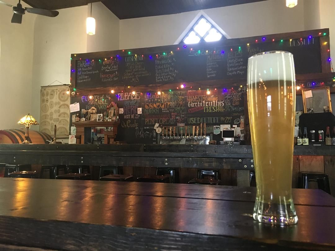 Youngstown brewery hosts beer school