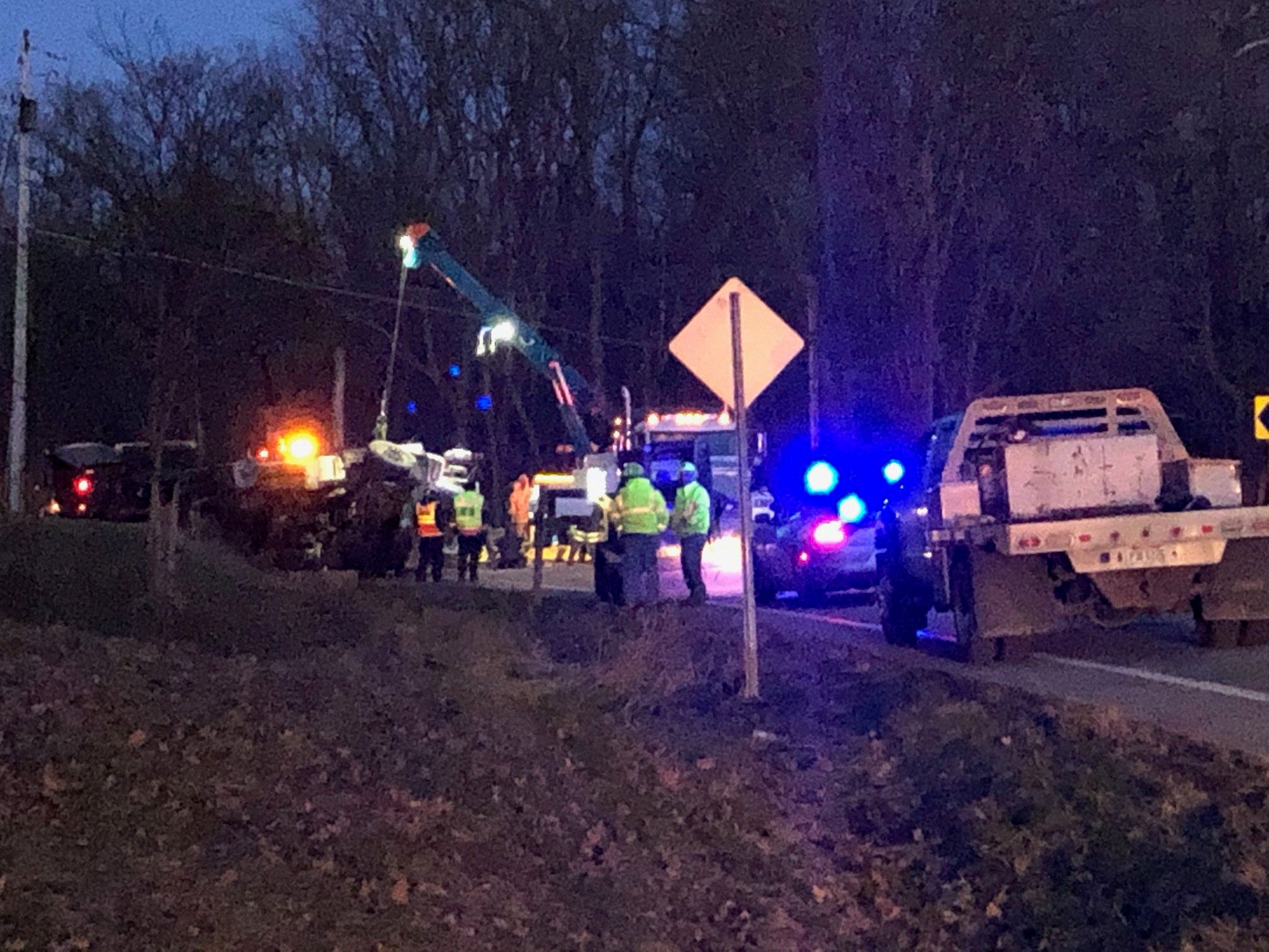 SR 88 reopened in Vernon Twp. after tractortrailer overturns