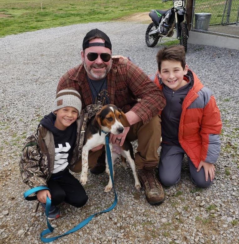 Country star Lee Brice adopts from local dog rescue 