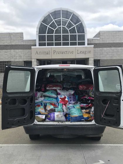 Animal Welfare League Of Trumbull County Receives Big Food Pantr Wfmj Com