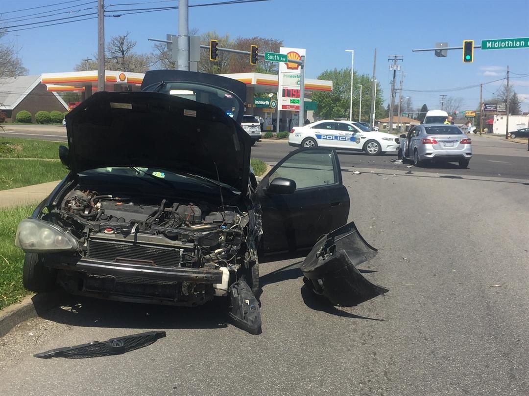 Twocar crash backs up traffic in Boardman