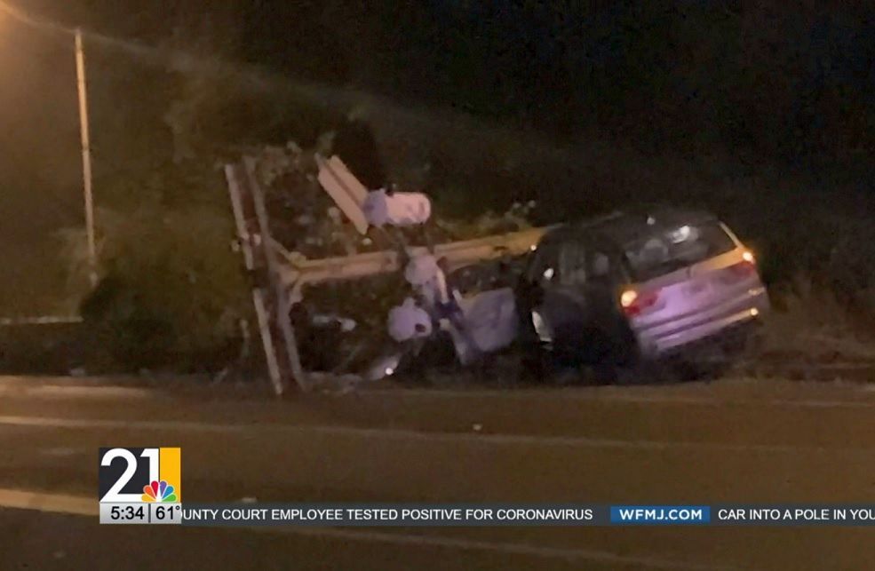 Car hits utility pole, knocks out Youngstown neighborhood's power