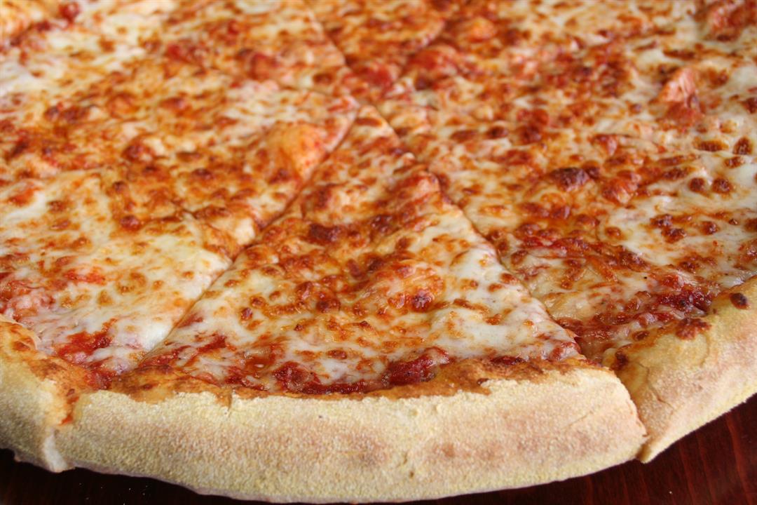 Belleria Pizza in Struthers donates lunch for school nurses - WFMJ.com