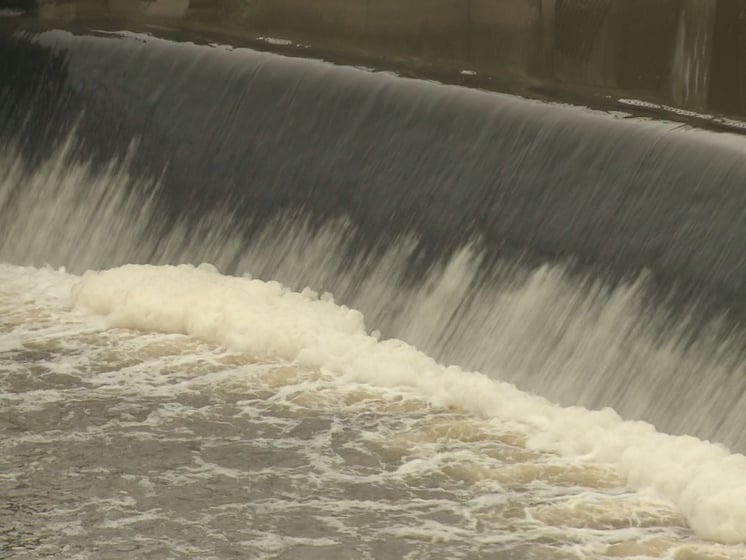 City leaders are preparing to officially remove the dam near Summit Street in the Mahoning River.