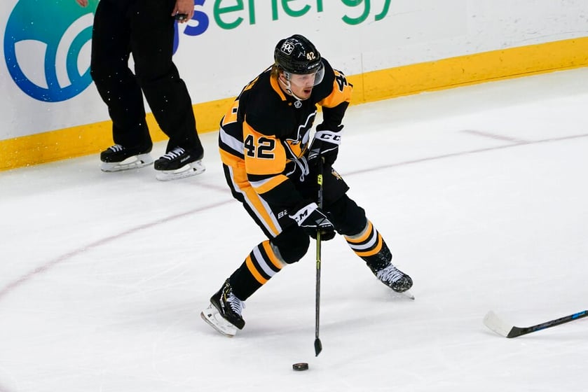 Penguins forward Kasperi Kapanen to arrive in Pittsburgh on
