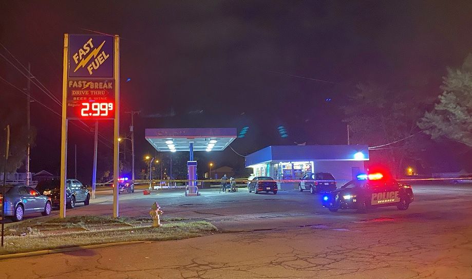 Gunfire sends people scurrying at Warren gas station