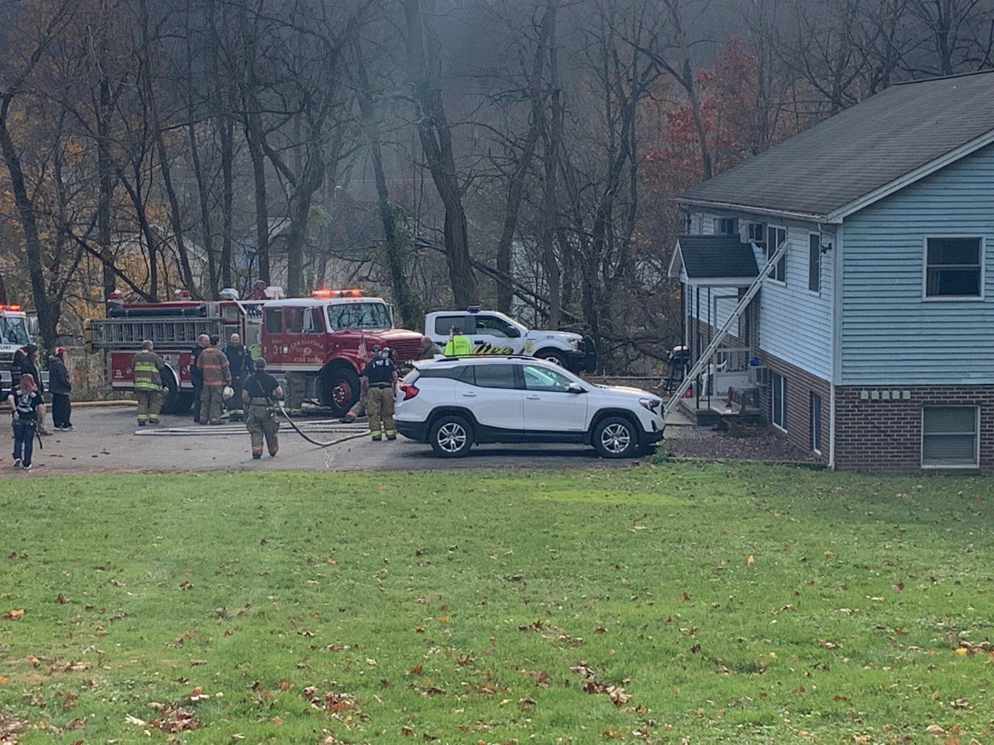Fire displaces Lowellville apartment residents on Thanksgiving eve