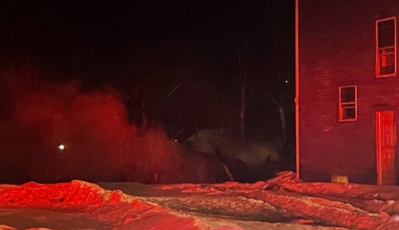 Fire destroys garage, vehicles in Youngstown