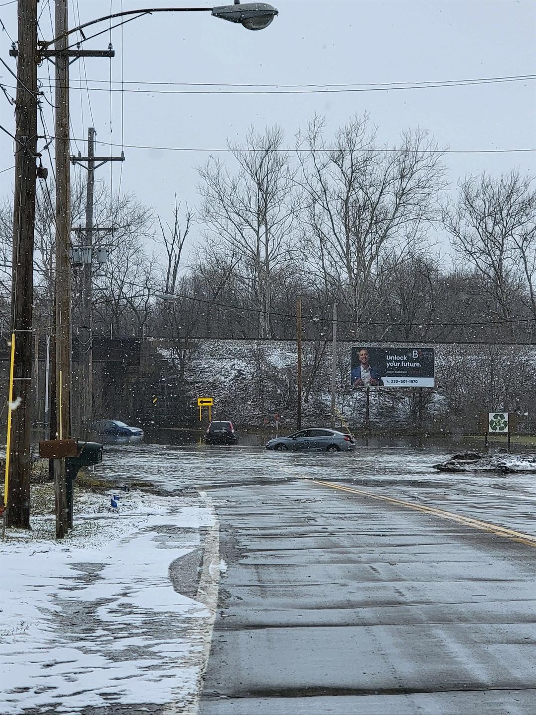 Cars stuck on SR-46 (S Main St.)