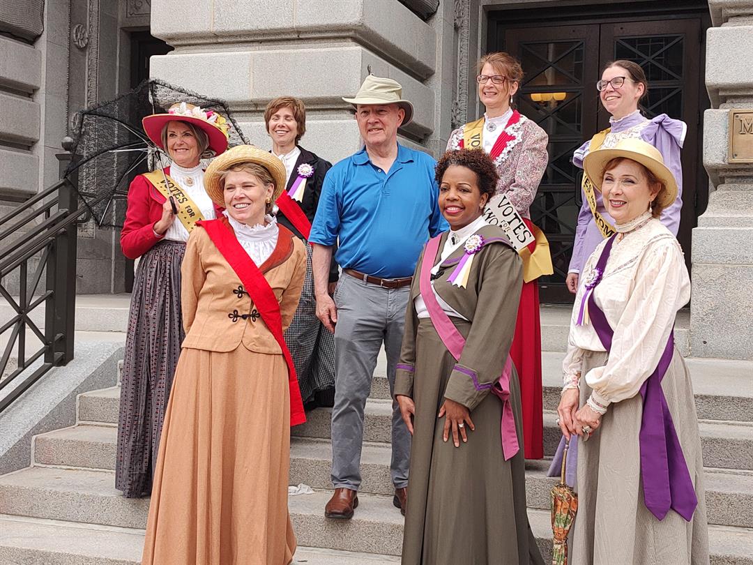 Artist work depicting women’s fight to vote will be inside Ohio Supreme Court