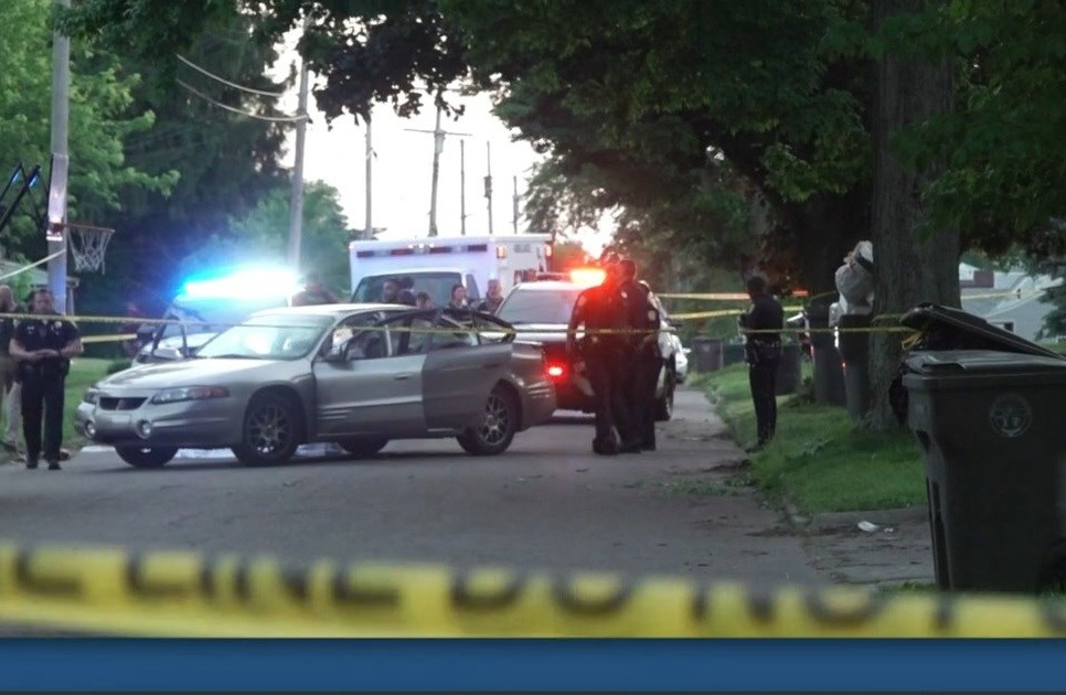 Police ID 16-year Old Fatally Shot In Chest On Youngstown's South Side ...