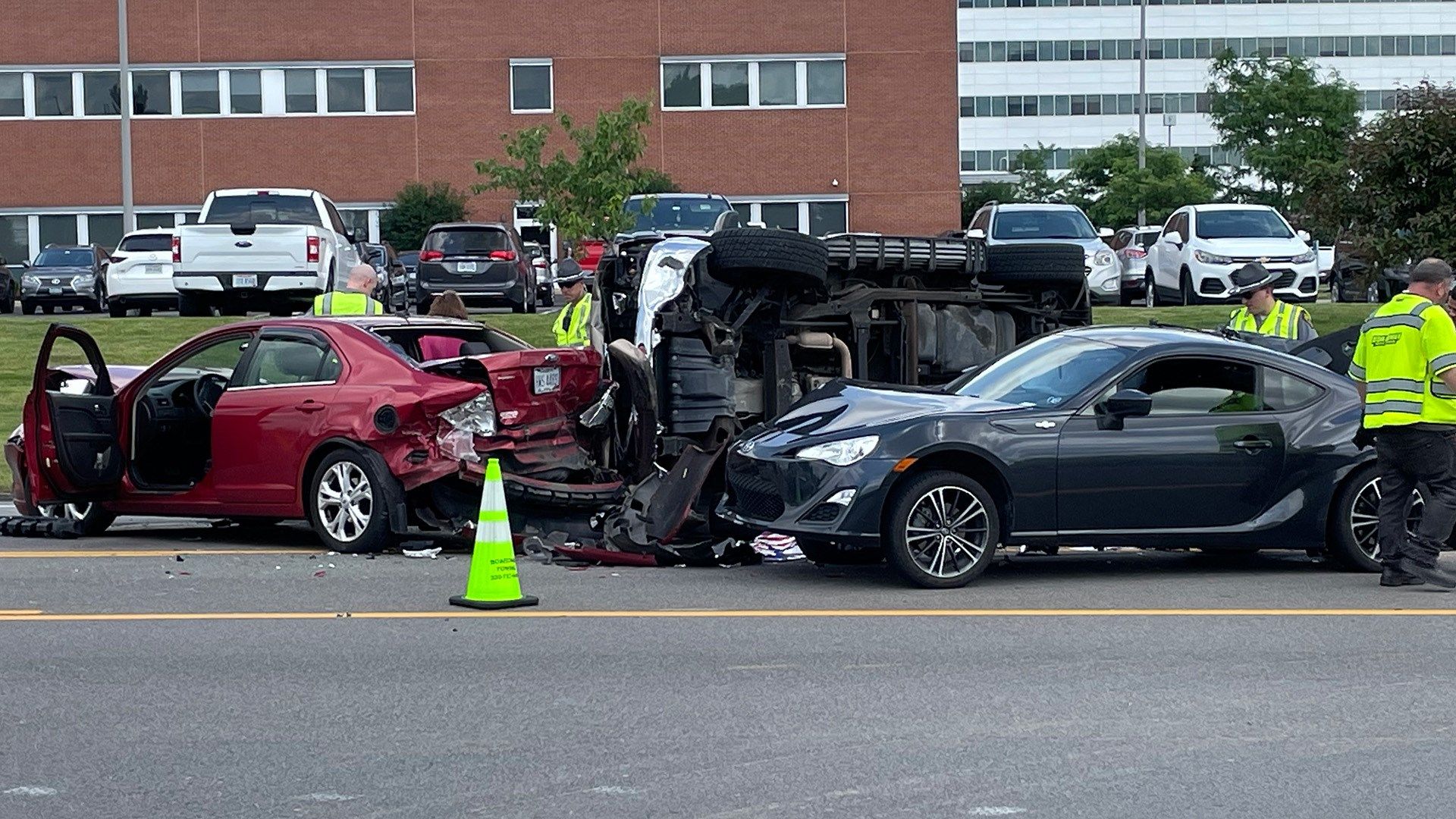 Three injured in fourcar crash in Boardman