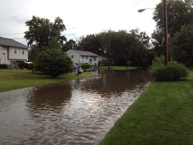 Heavy rain damages homes and buildings in Niles - WFMJ.com