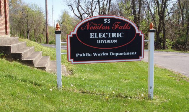 Newton Falls School District dealing with substantial electric bill
