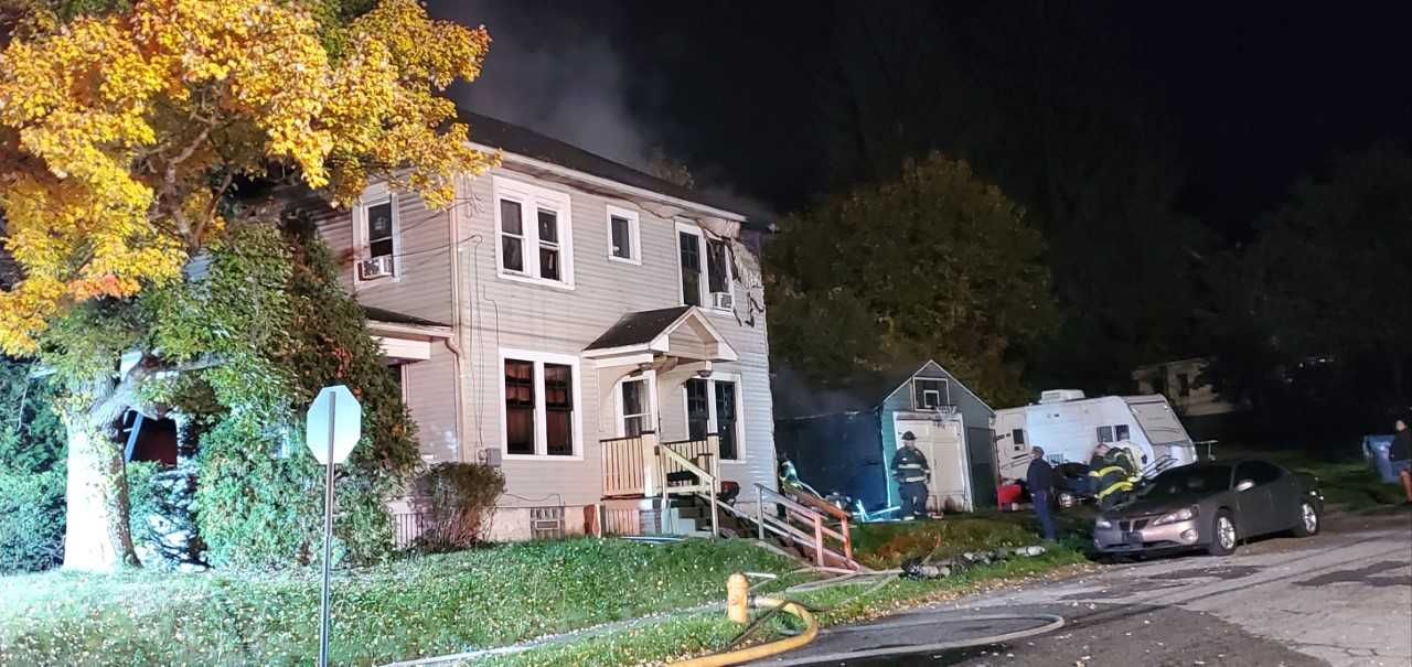 Crews respond to house fire on Youngstown's North Side