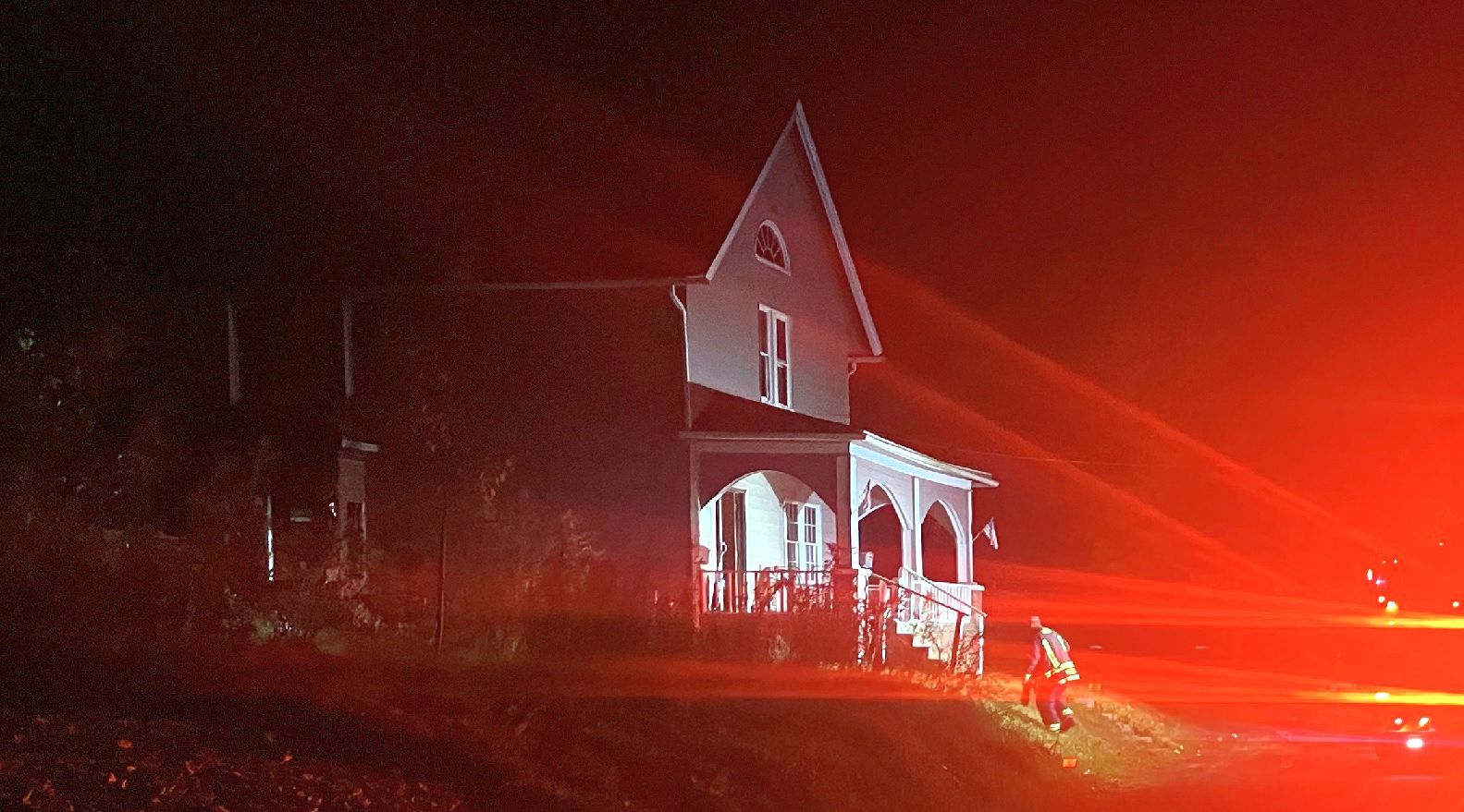 Fire in Niles leaves residents homeless