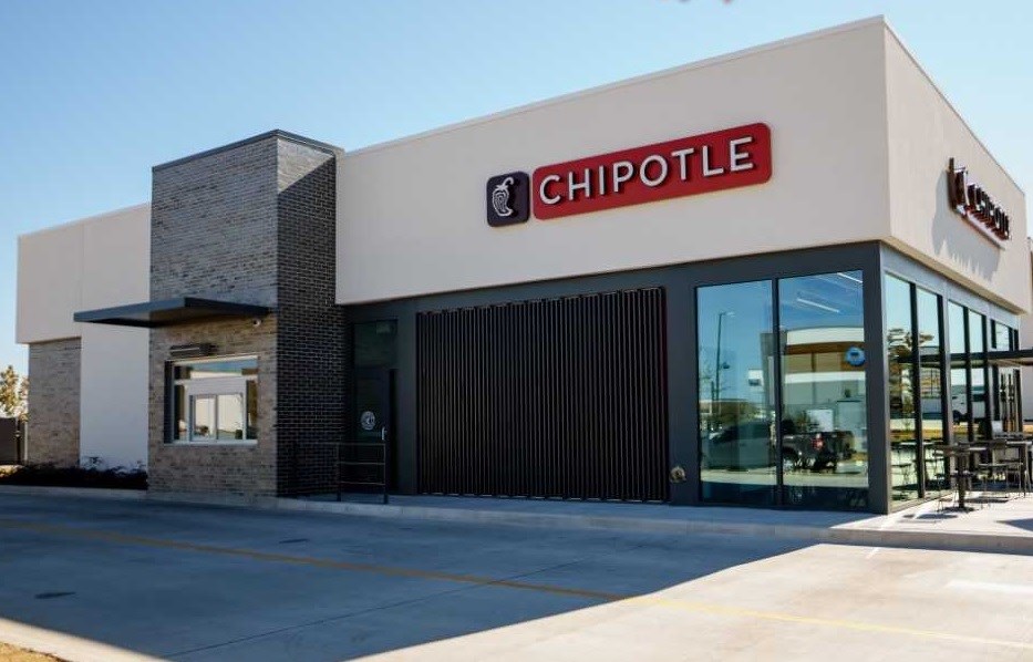 Chipotle Open Now