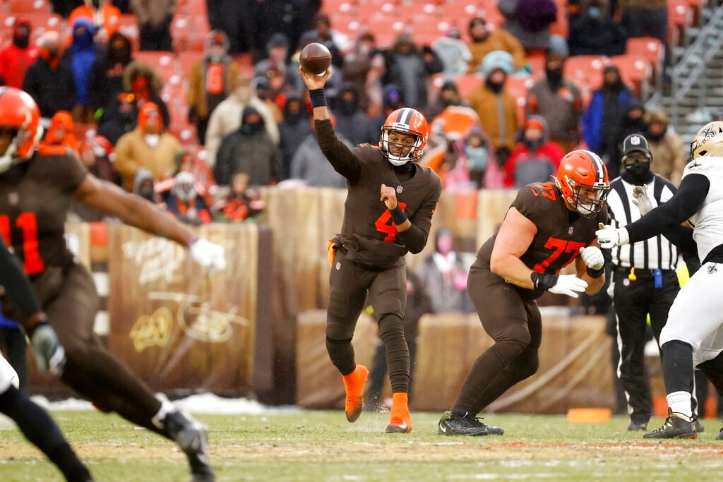 Deshaun Watson finally finds the endzone and Cleveland Browns