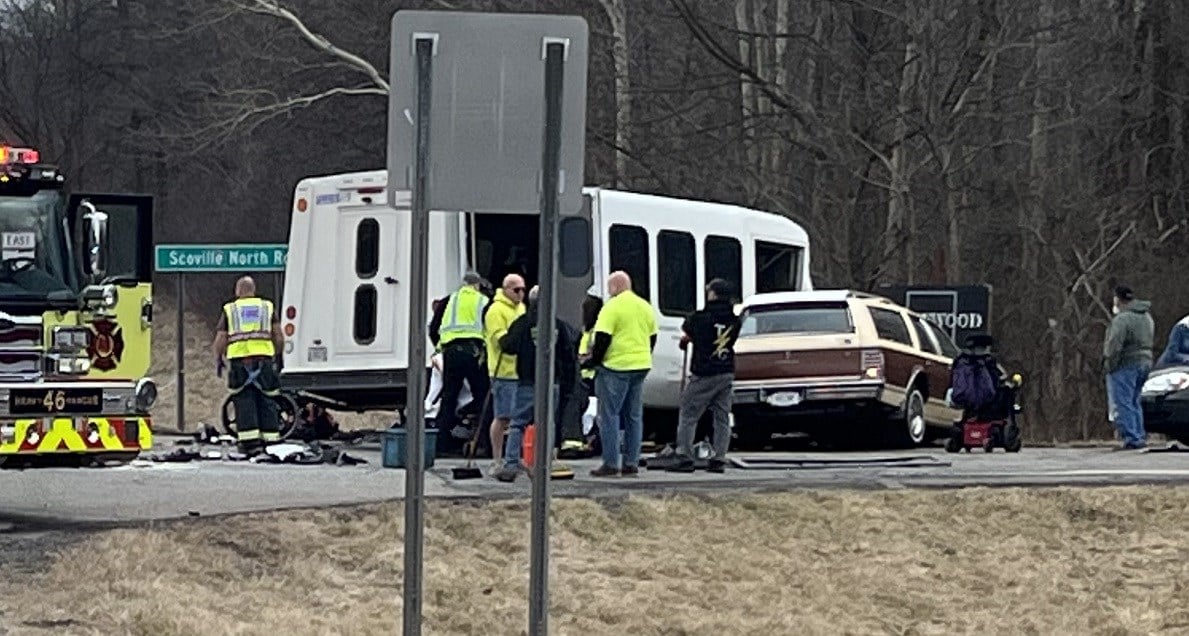 Injury Crash In Vienna Involves 'Gateways' Bus - WFMJ.com