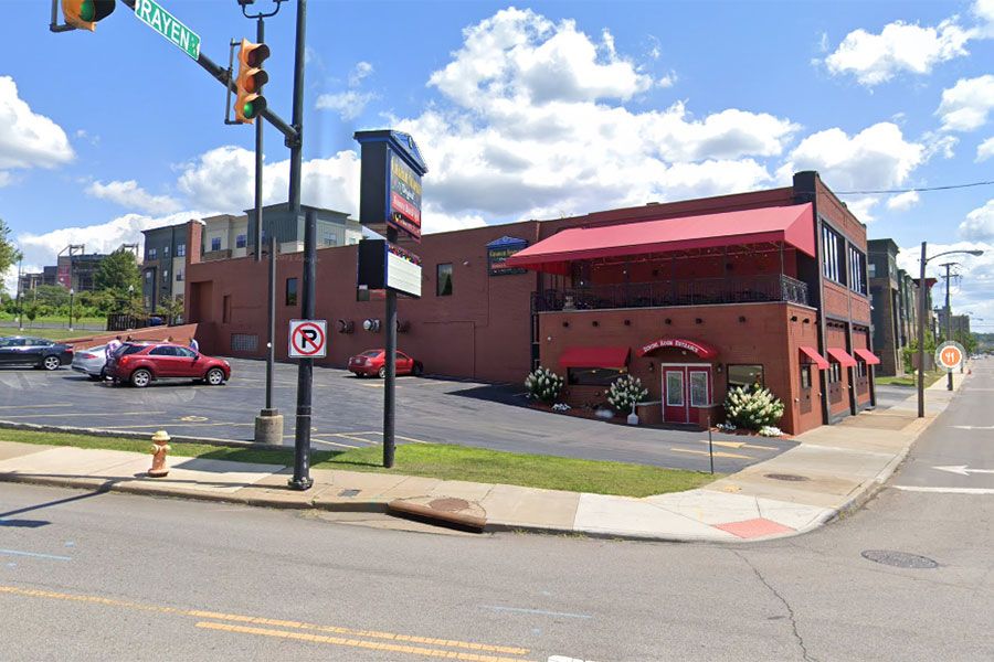 Longtime Youngstown restaurant Charlie Staples sold