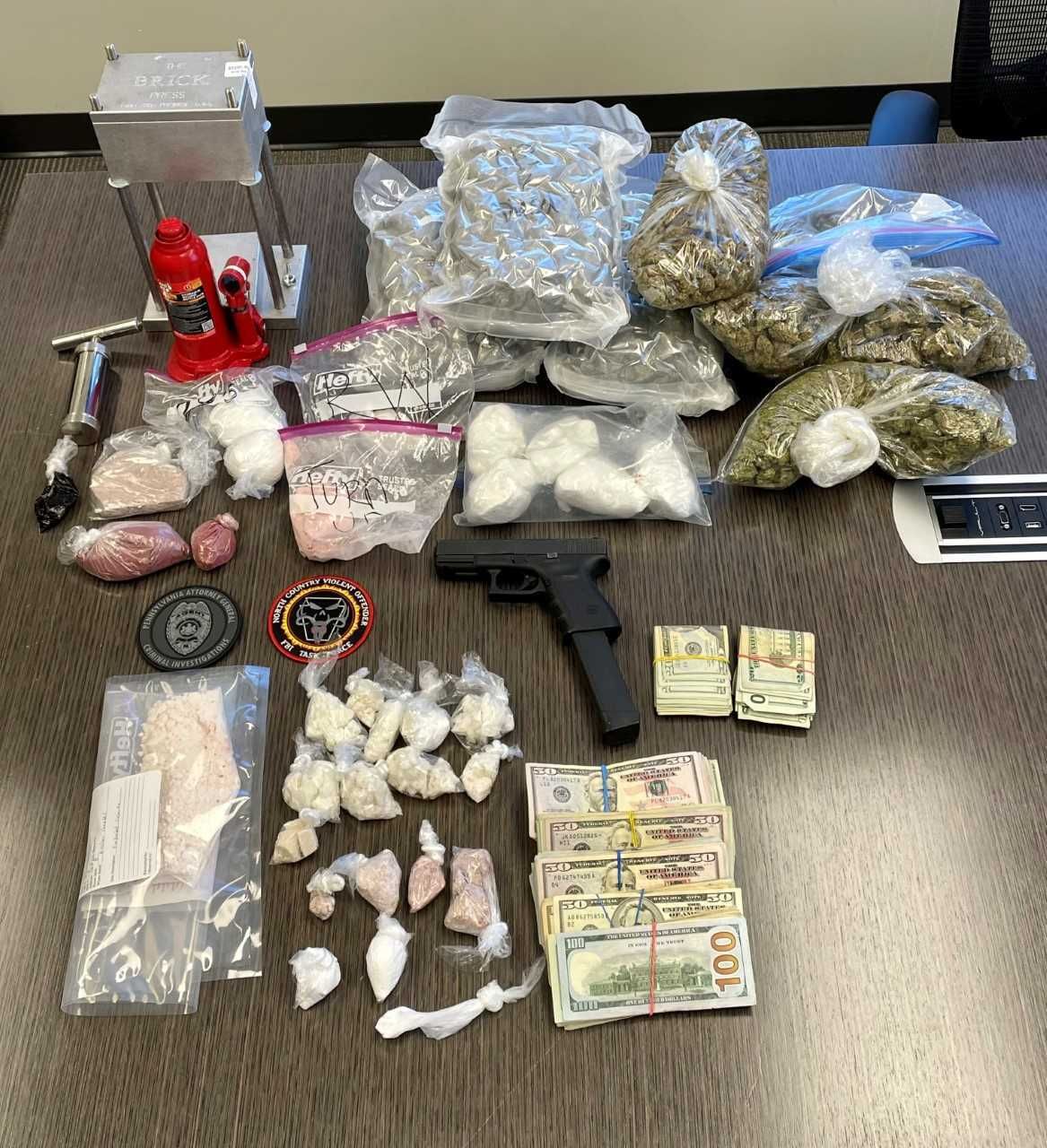 Two arrested after drug raids in Sharon, Cleveland