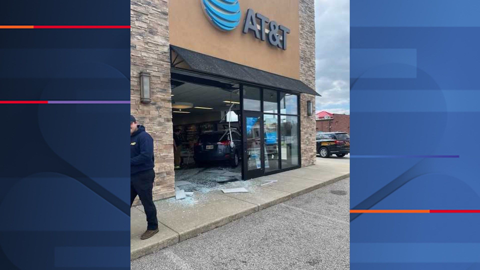 Car crashes into Canfield AT&T Store