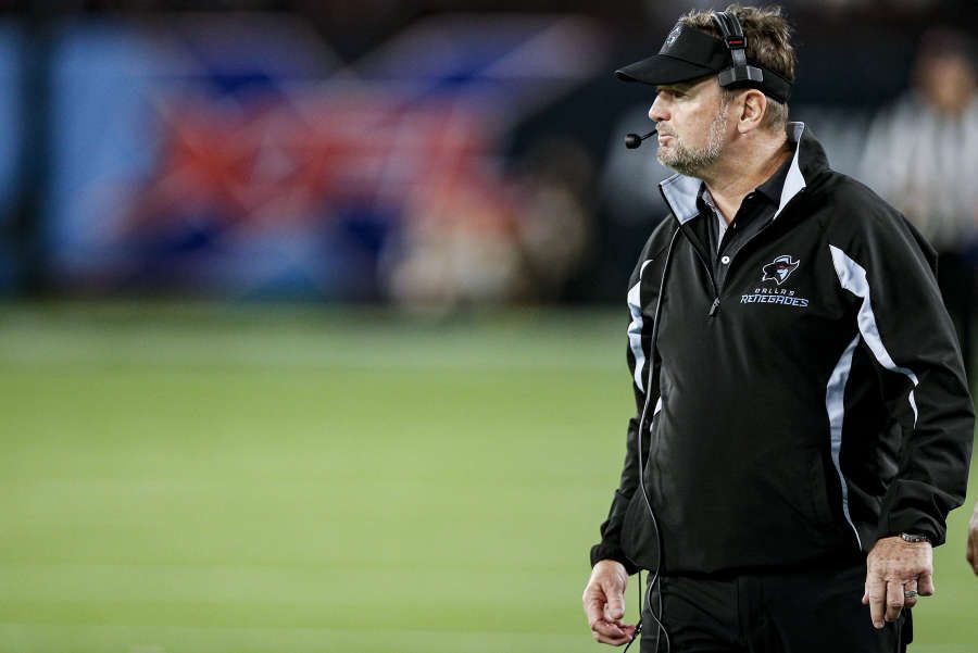 Youngstown native Bob Stoops announces retirement from coaching