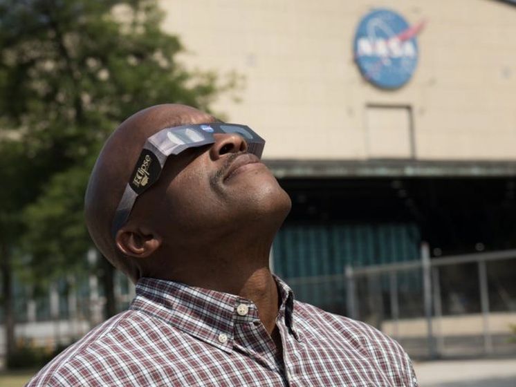 Eclipse viewing glasses shop