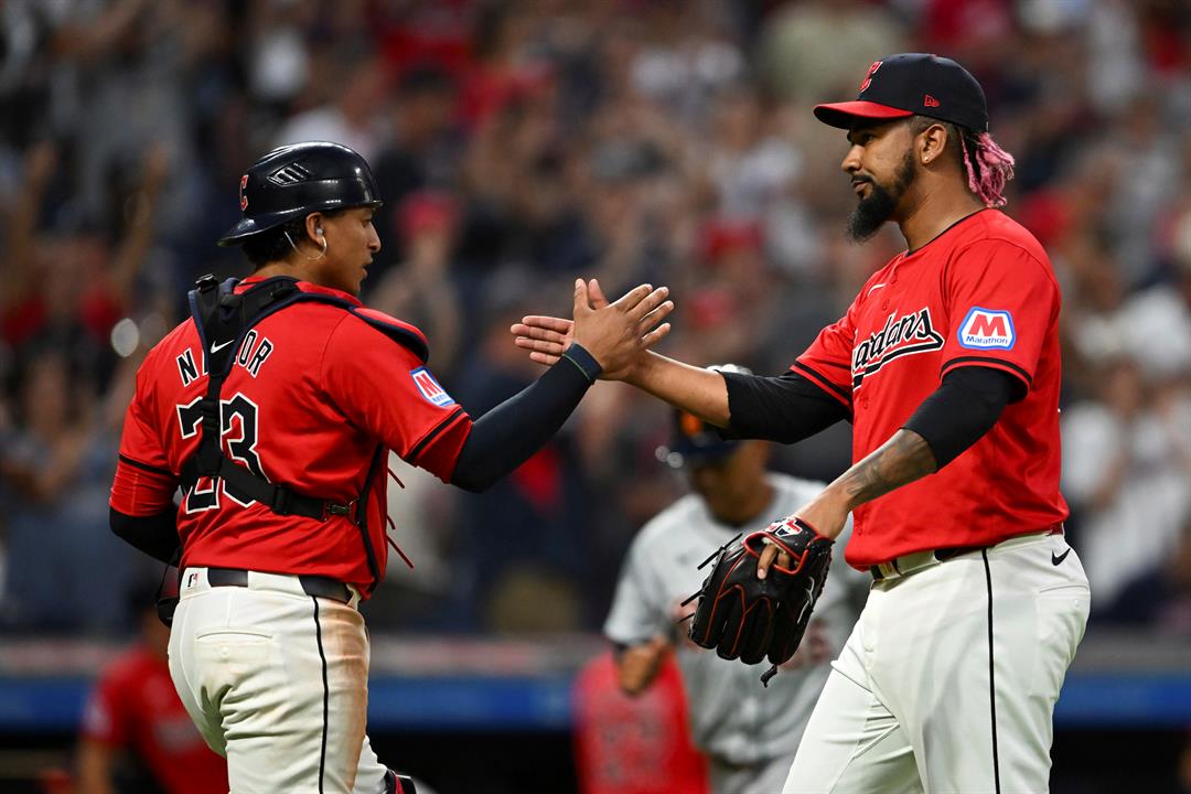 Josh Naylor singles home his brother Bo with the go-ahead run in - WFMJ ...