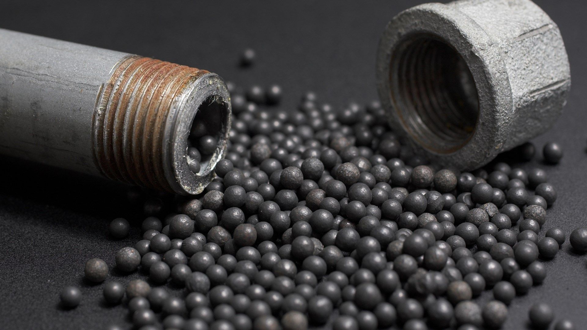 FBI makes arrest in investigation into pipe bombs placed in DC on eve of Jan. 6 riot, AP source says