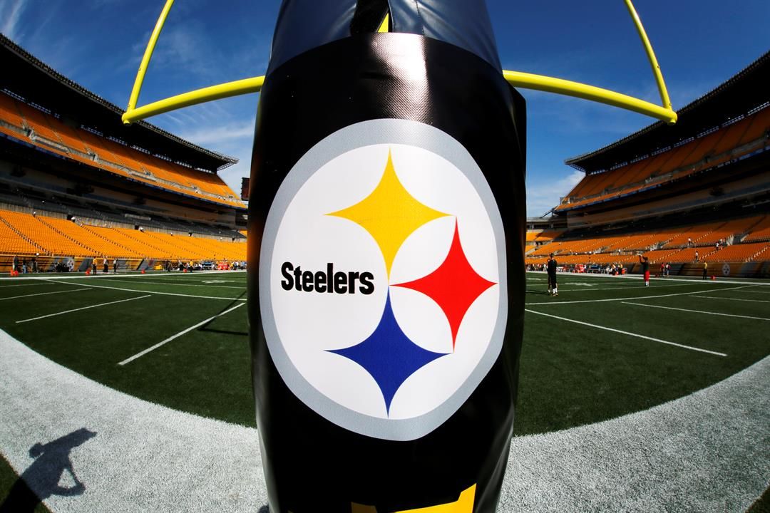 Aaron Rodgers and Steelers freeze out Dolphins, stay atop AFC North with 28-15 win