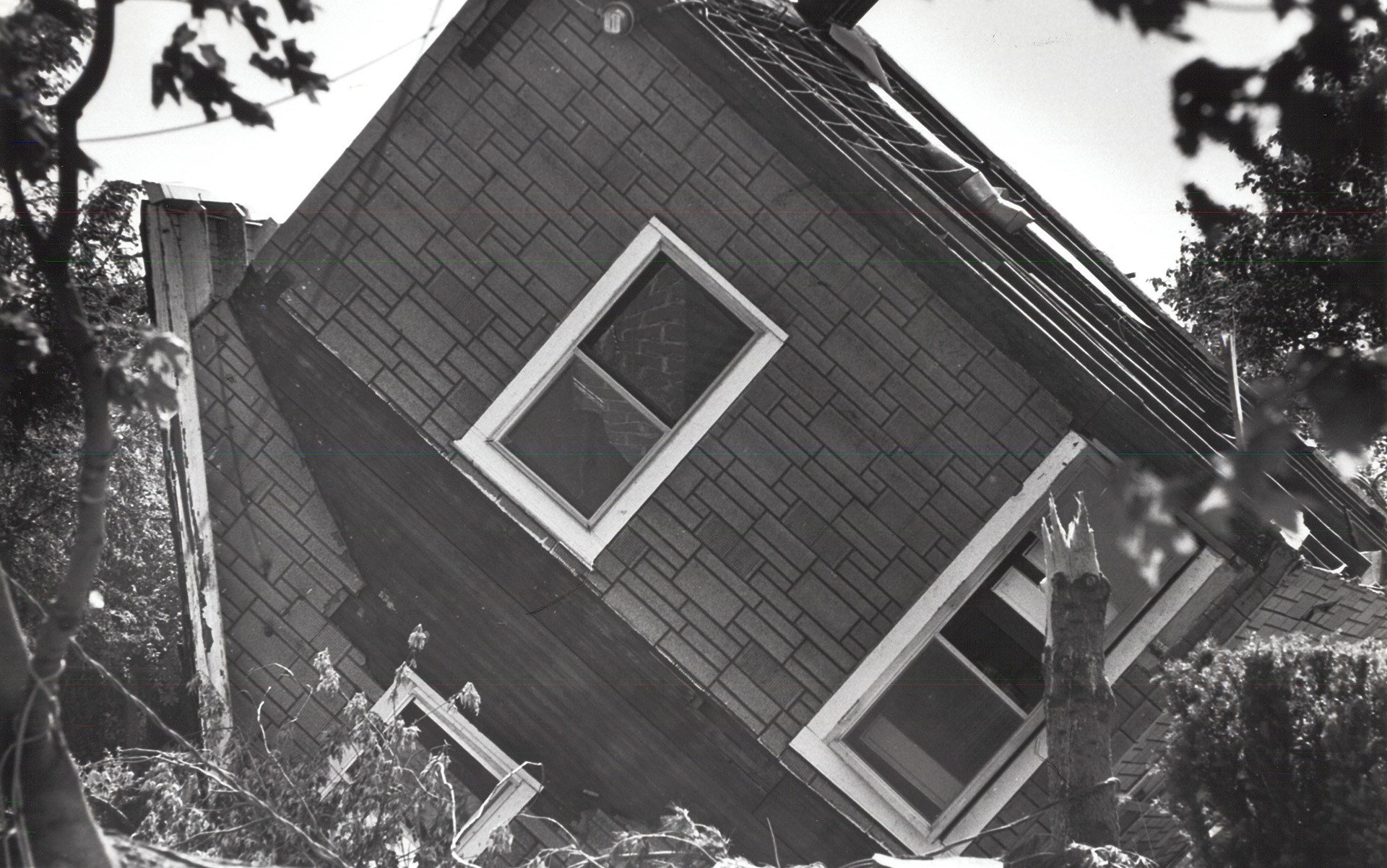 Upside down house in Newton Falls