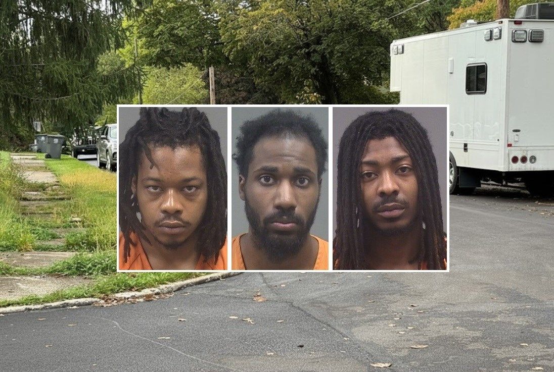 Keyjuan Colpetro (L) Keivon Mitchell (C) Levonte Scott (R)