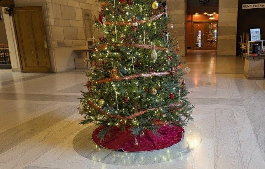 Artisan crafts, holiday sound of tubas to fill Stambaugh Auditorium