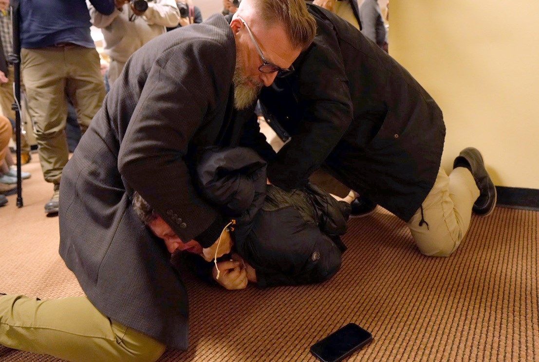 Man arrested after spraying unknown substance on Rep. Ilhan Omar at Minneapolis town hall