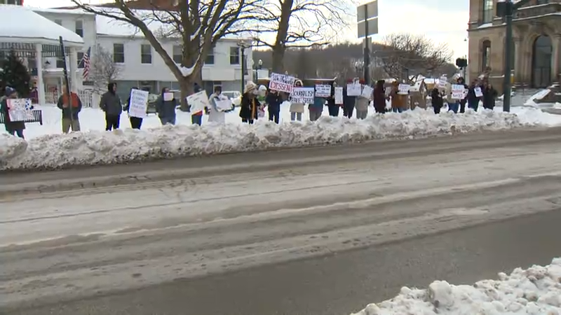 Rally held in Lisbon to protest ICE, remember shooting victims