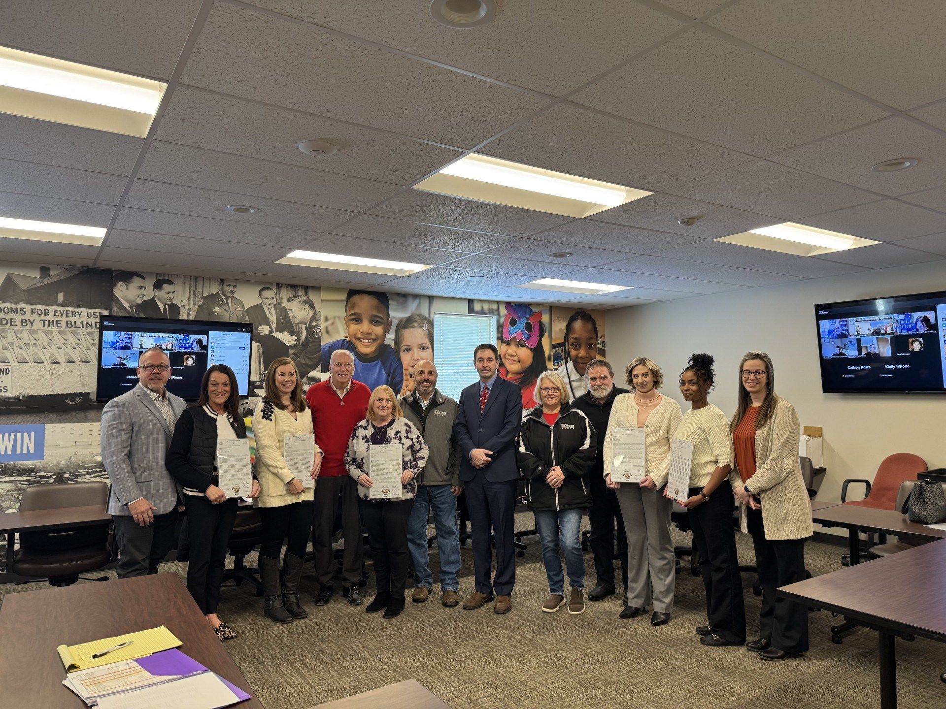 Austintown trustees thank United Way, local businesses for help following Phoenix House explosion