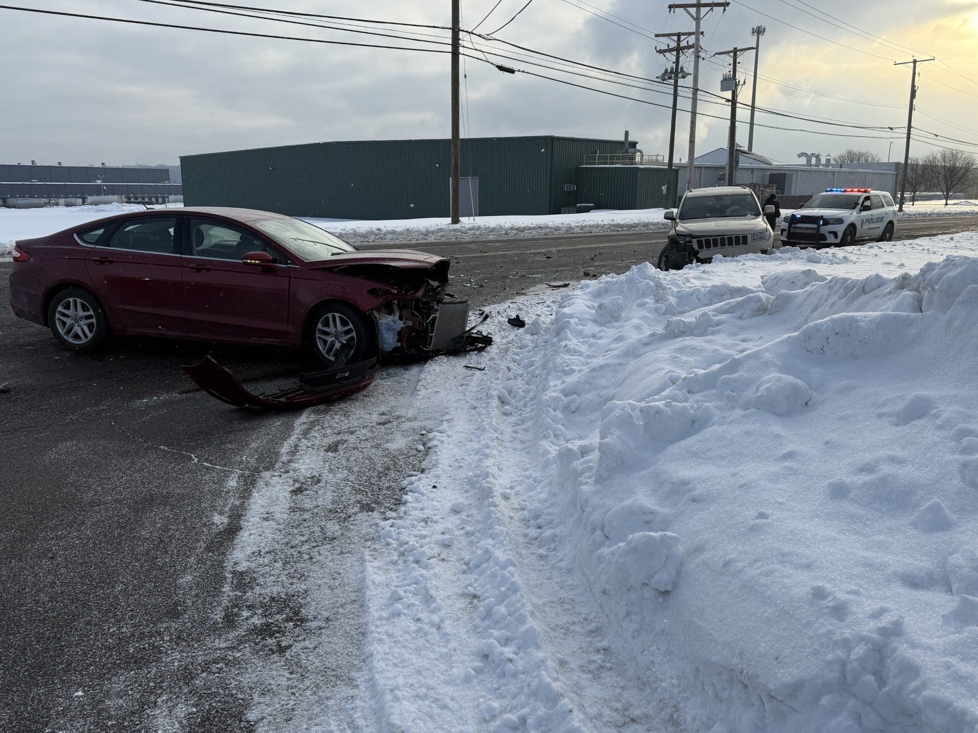 One taken to hospital following Youngstown crash