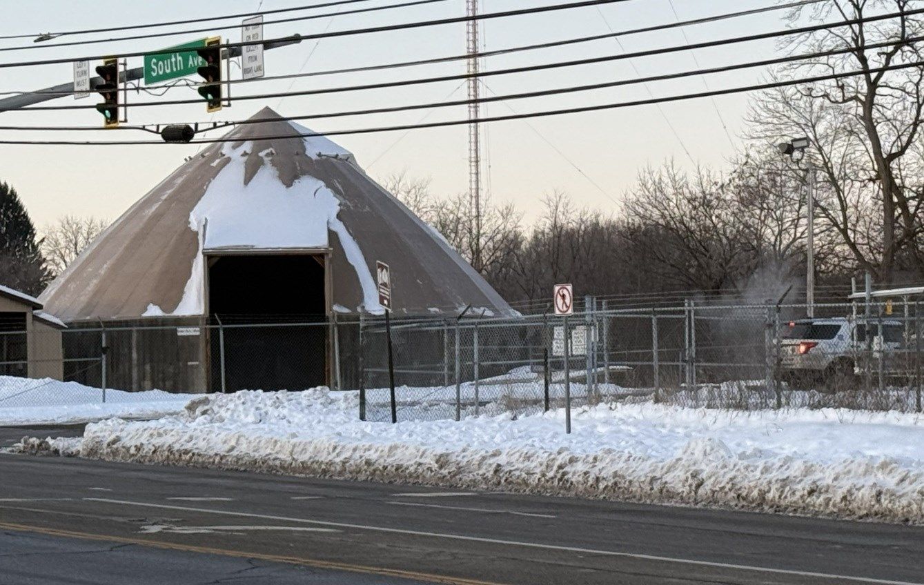 ODOT spots ‘Good Samaritan’ trying to take road salt in Youngstown